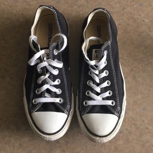 Black Converse